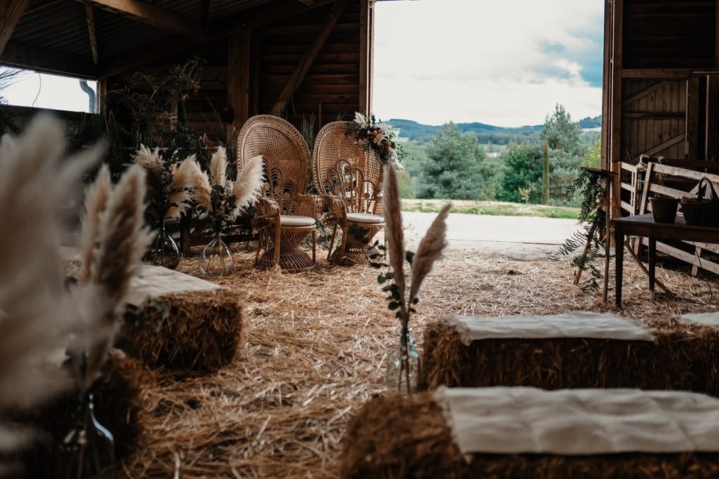 Cérémonie laïque dans une bergerie