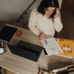 wedding planner qui travaille au bureau